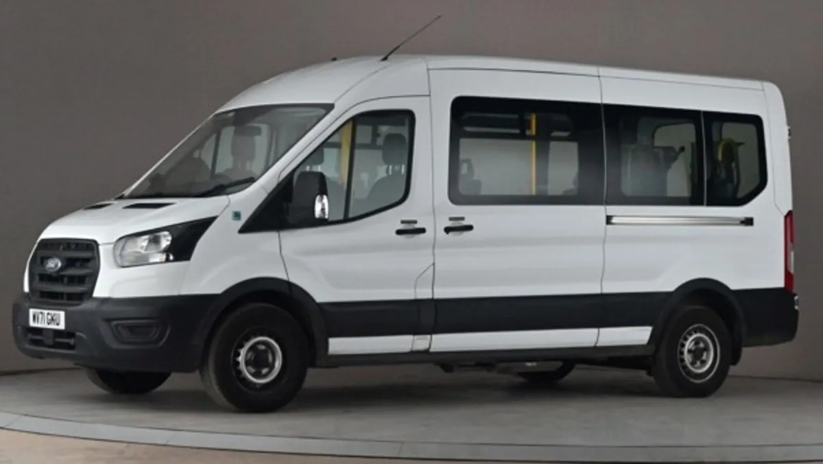 2022 Ford transit wheel chair accessible 11 seater - Image 4