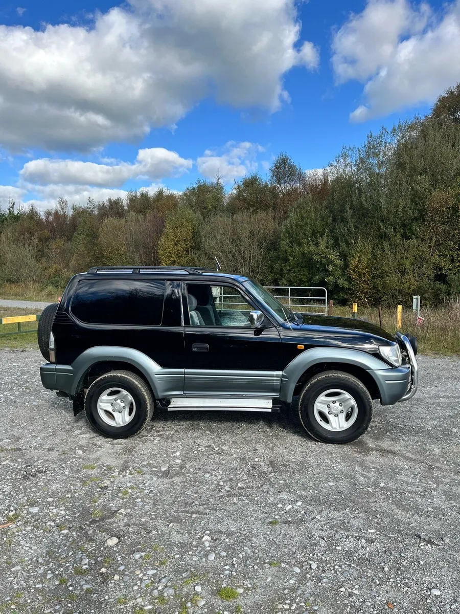 Toyota landcruiser - Image 2