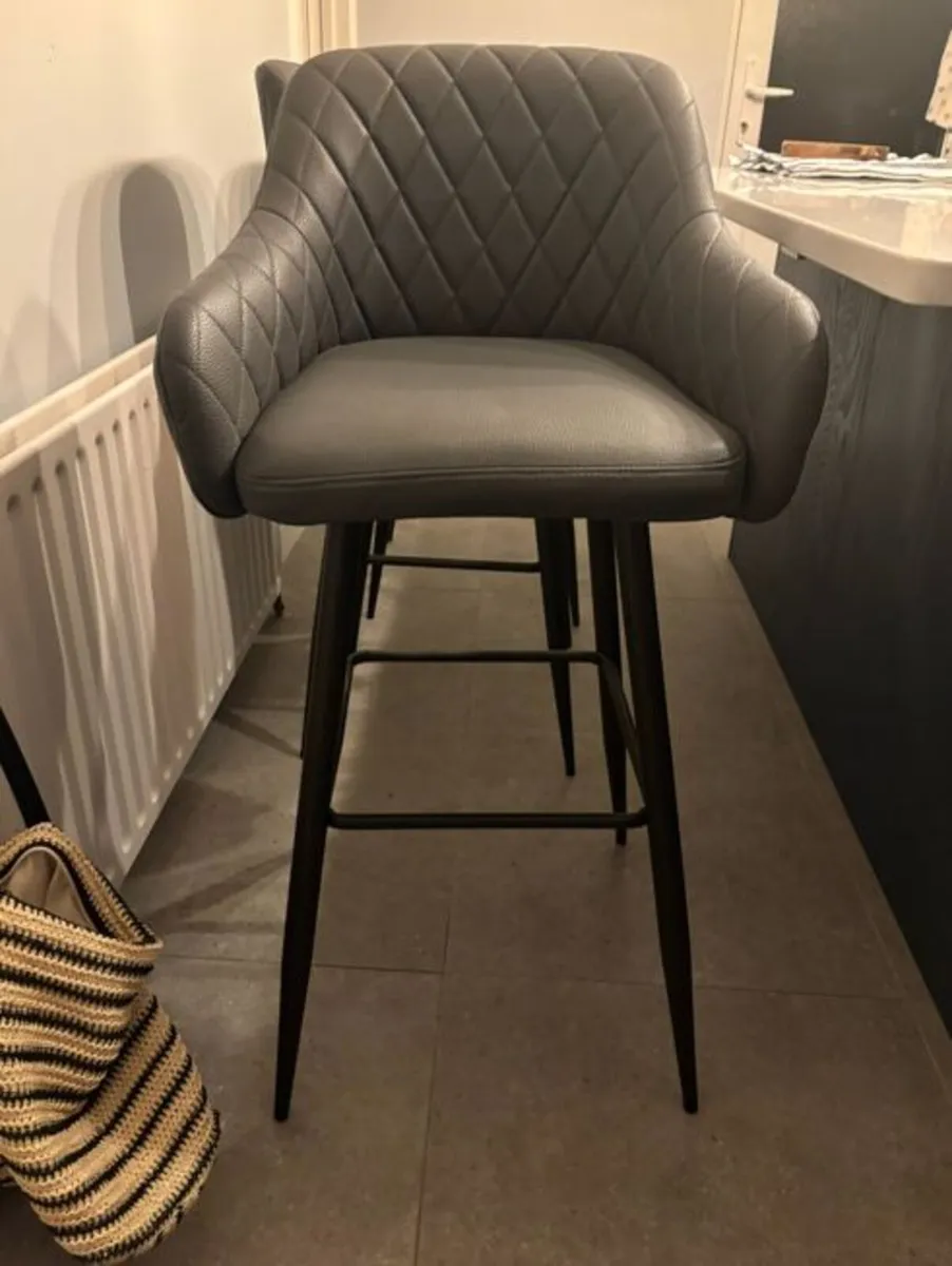 Set of 3 Grey Kitchen / Breakfast Bar Stools - Image 2