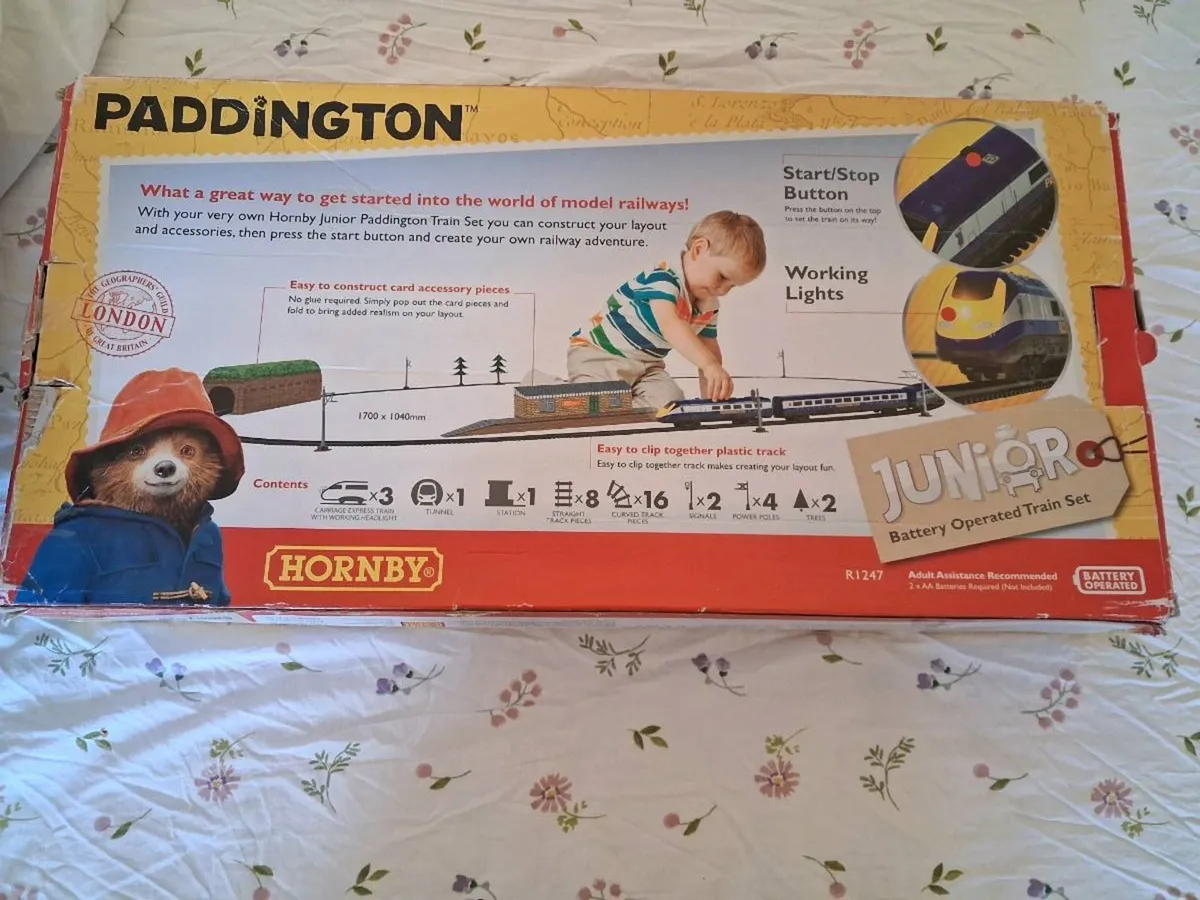 HORNBY JUNIOR TRAINSET - Image 2