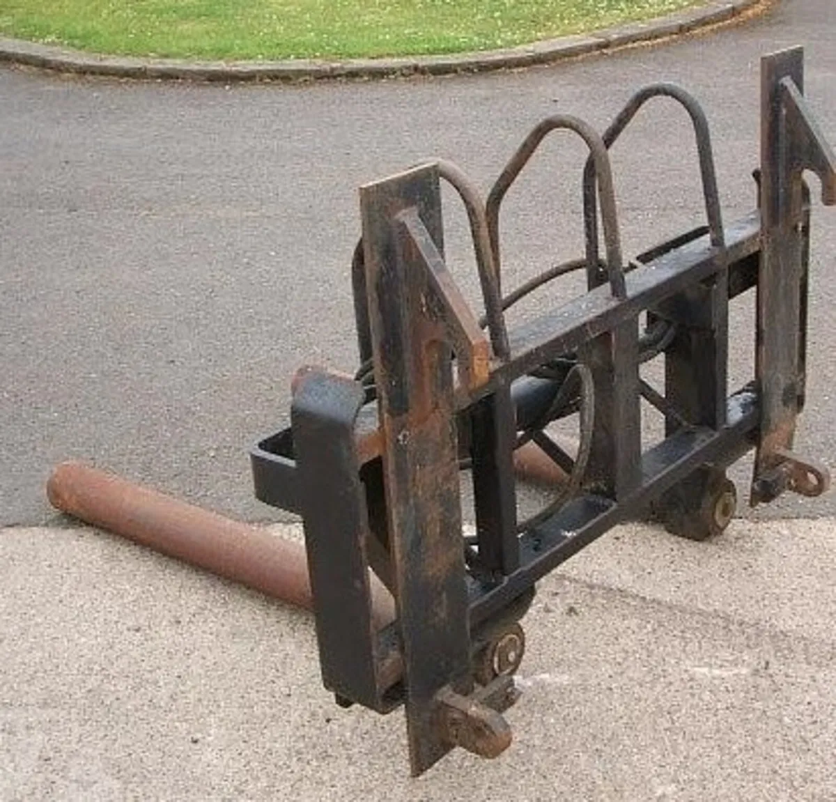 QUICKE BALE HANDLER - Image 3