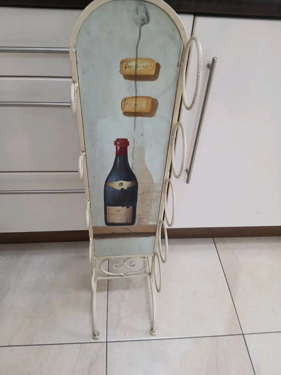 FREE STANDING WINE RACK FOR 10 BOTTLES - Image 1