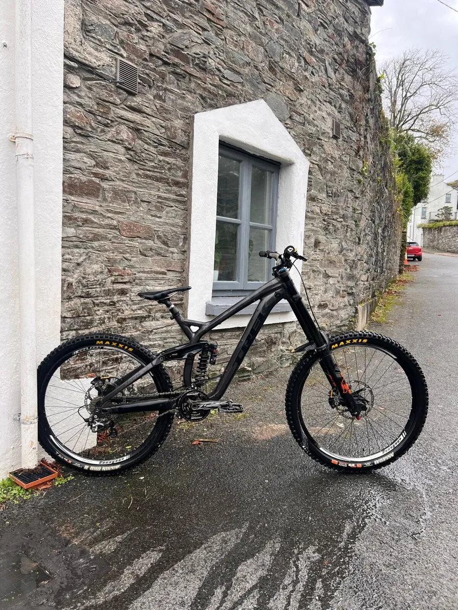 2018 Trek Session - Image 3