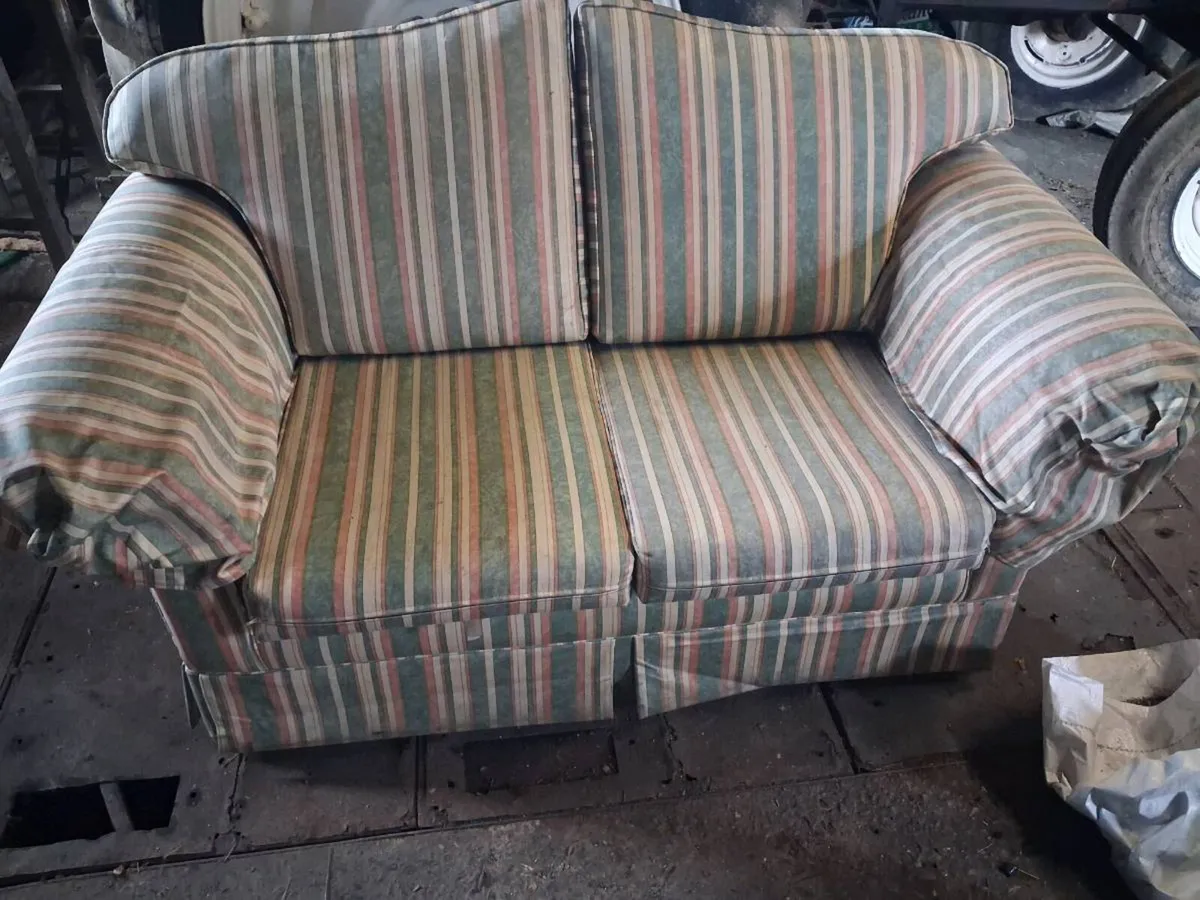 2 Seater Couch. Free to collect - Image 2