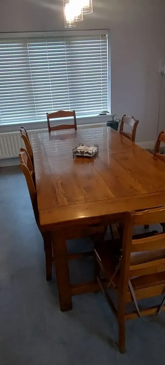 Dinning room table - Image 2