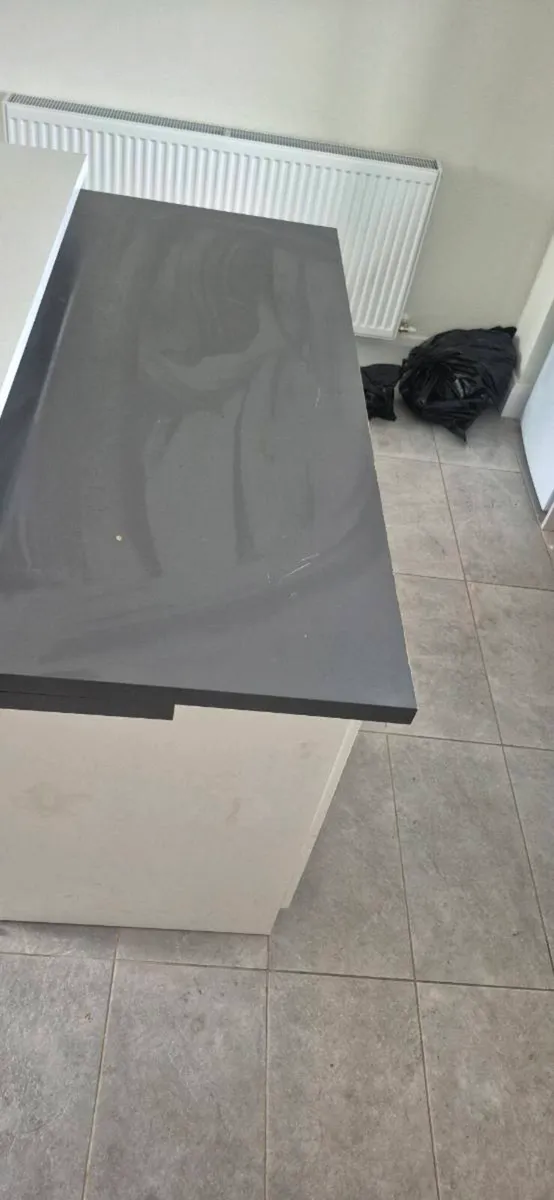 Kitchen island - Image 4