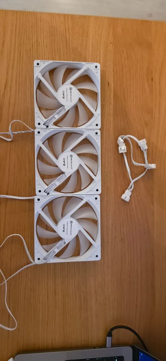 x4 PC Specialist 120MM Fans - Image 3