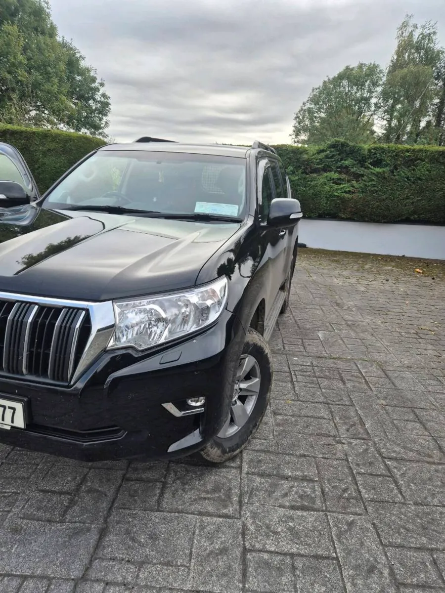 Toyota land cruiser - Image 3