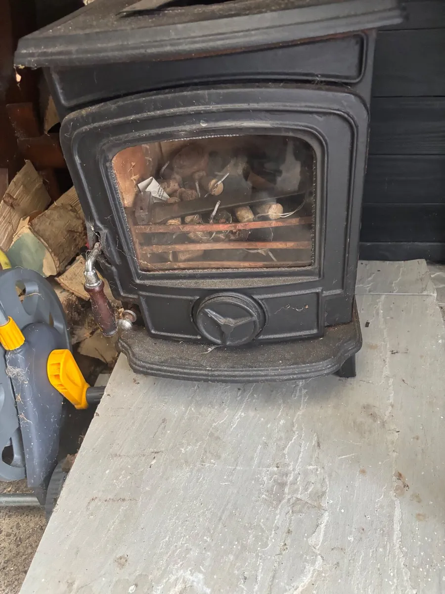 Stove - Image 2
