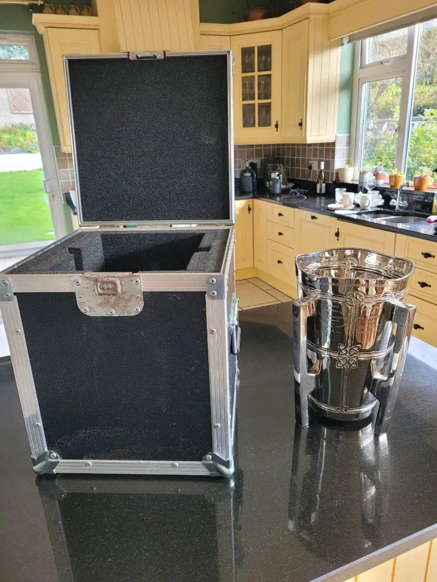 Replica Cup - Image 2