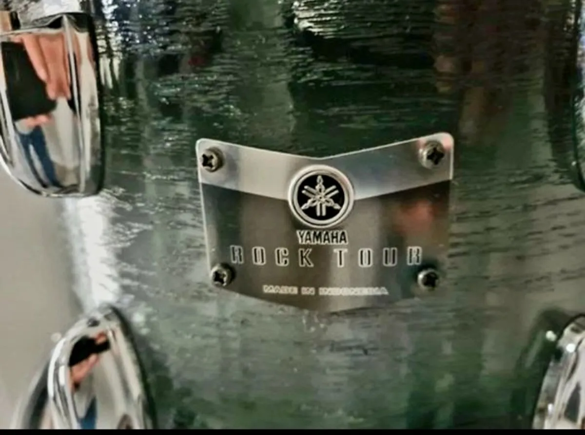 Yamaha rock tour drum kit - Image 2