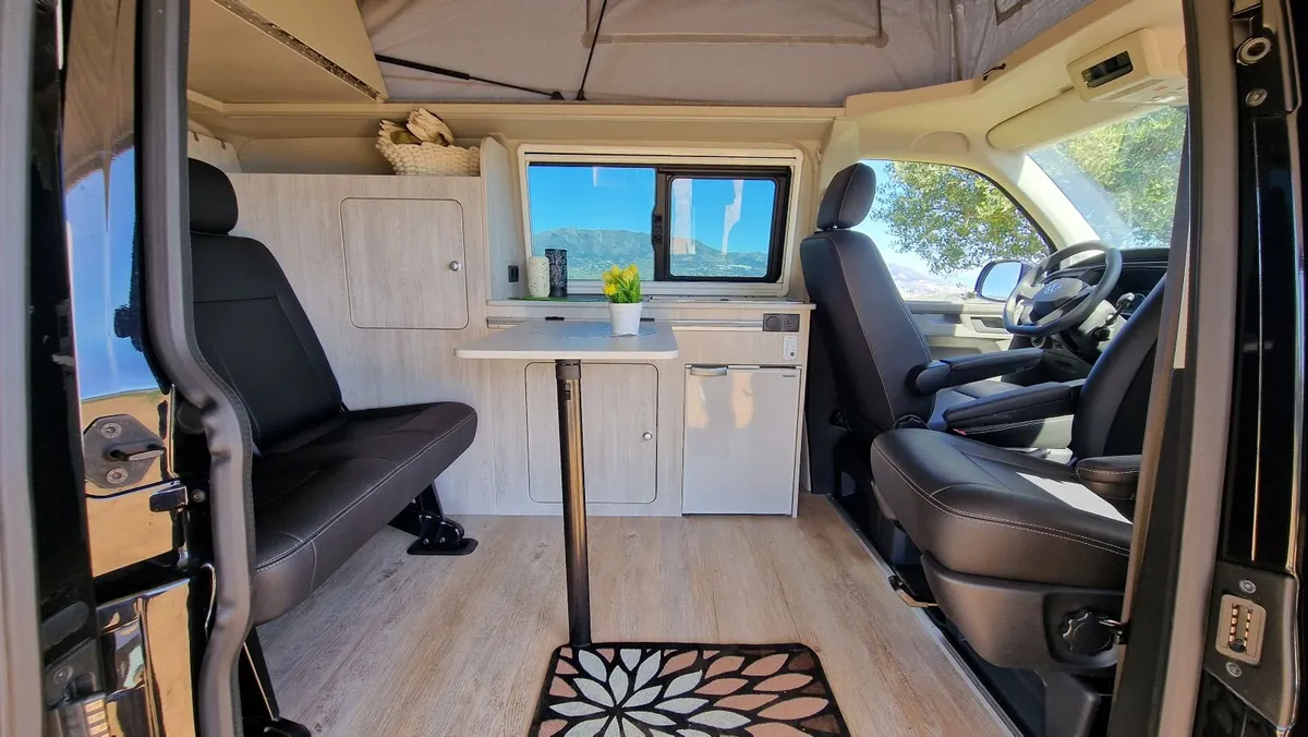 VW Transporter Campervan, 58k KM, Automatic, LHD. - Image 4