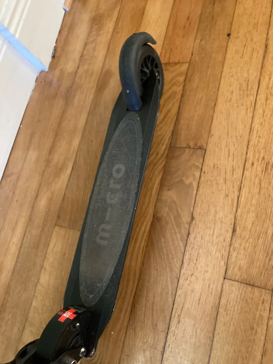 Black Microsprite Scooter - Image 4