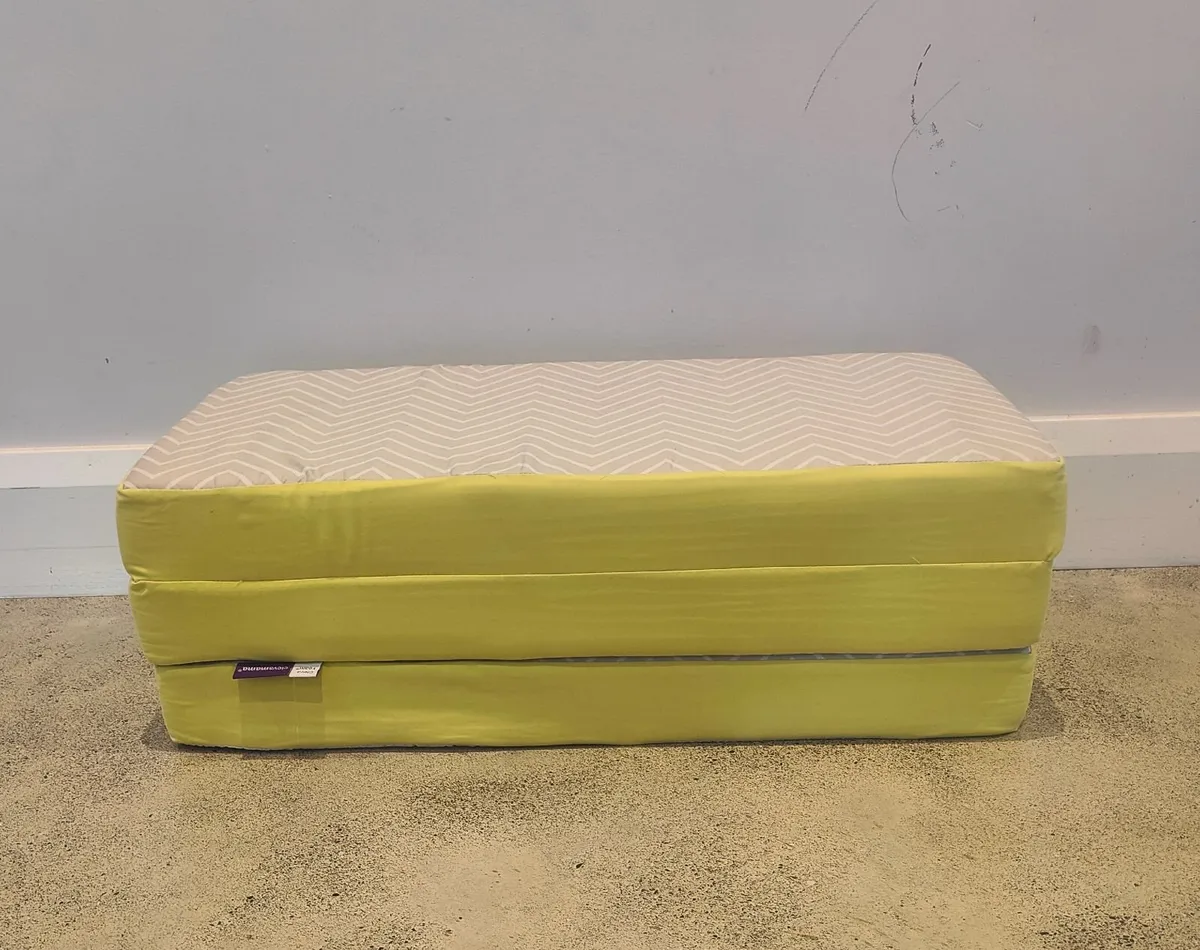 Graco Pack n Play travel cot - Image 3