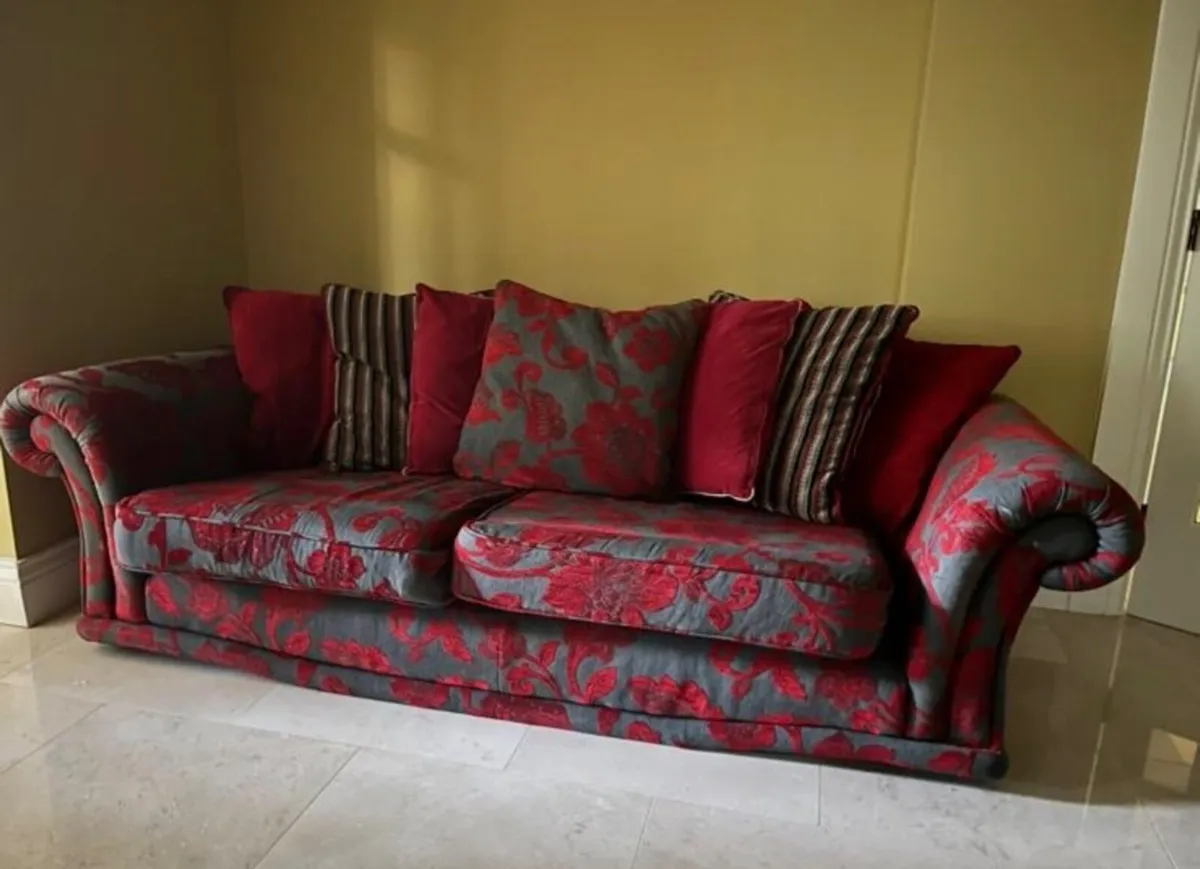 Couch - Image 2