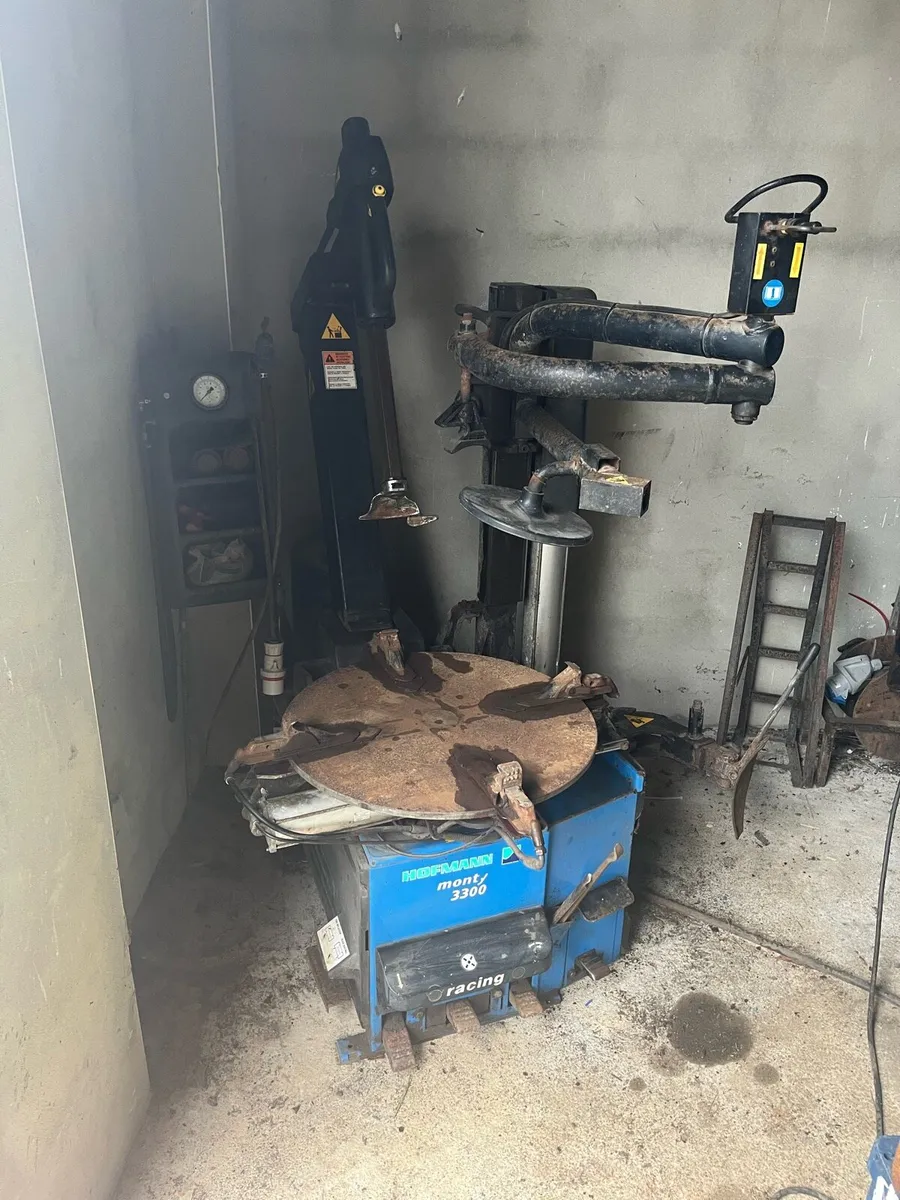 Tyre machine - Image 1