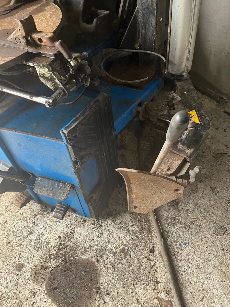 Tyre machine - Image 3
