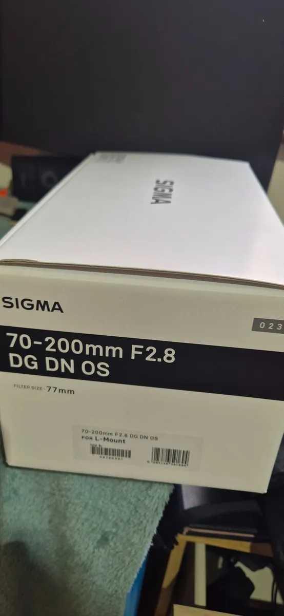 Sigma 70-200mm F2.8 DG DN OS lens for L-Mount - Image 1