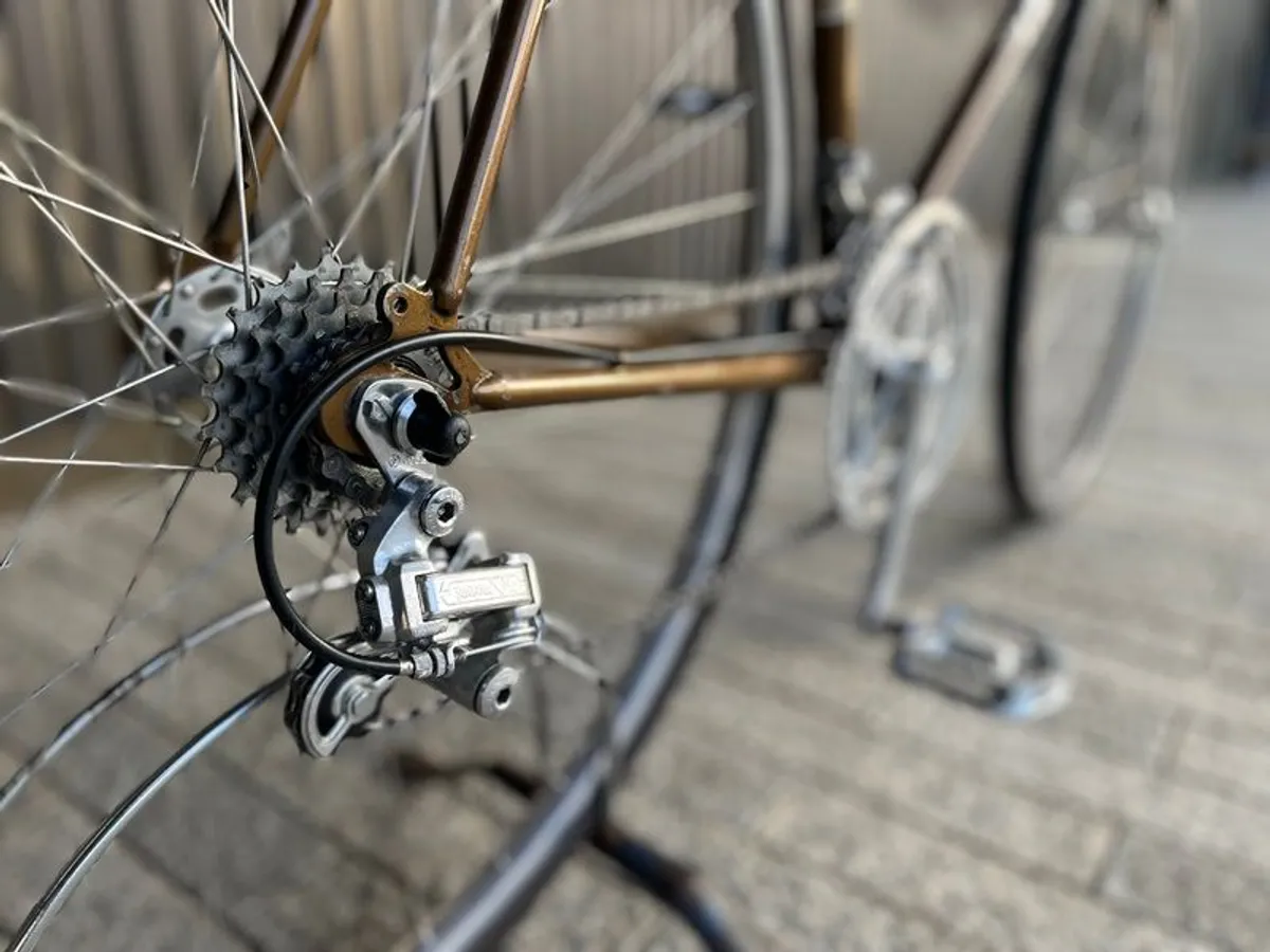Vintage Bicycle - Image 4