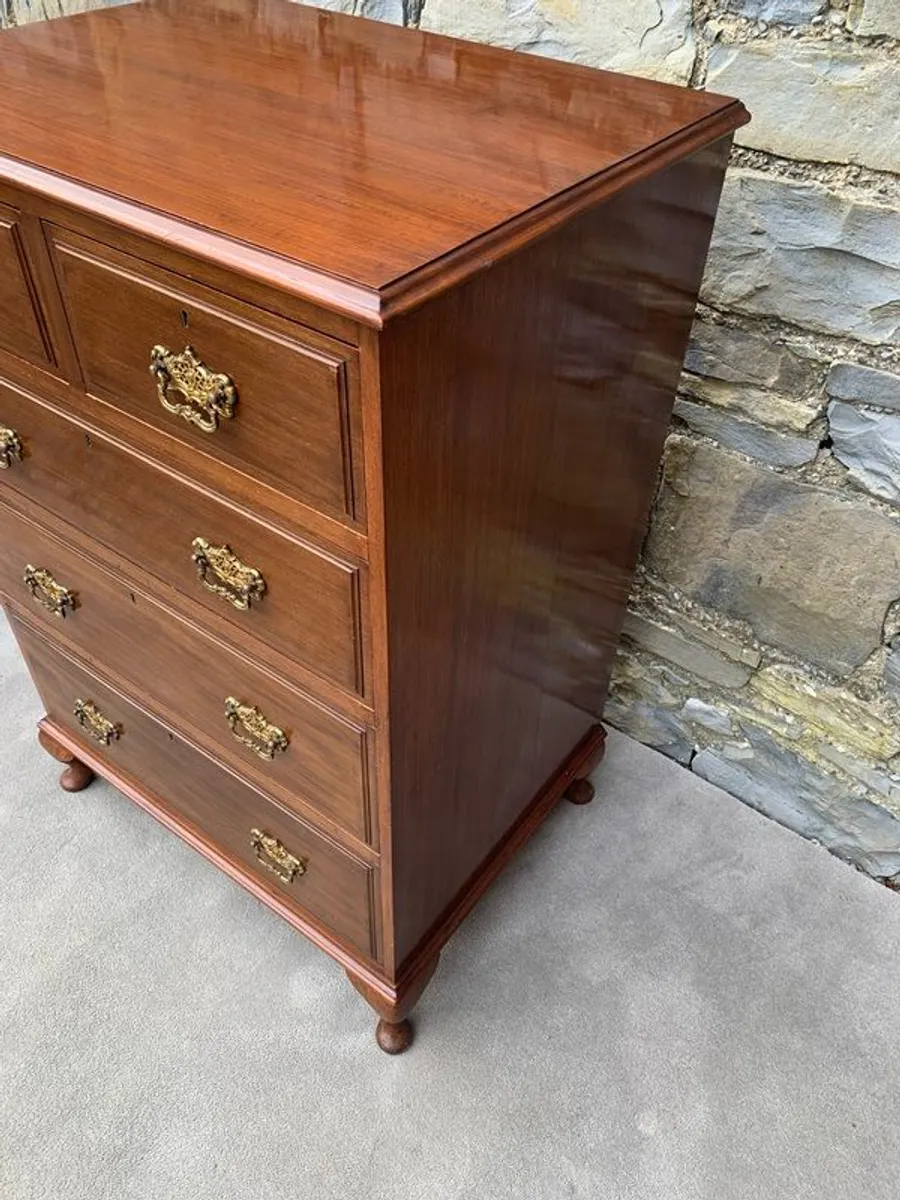 Late Edwardian Mahogany Chest of Drawers. - Image 4