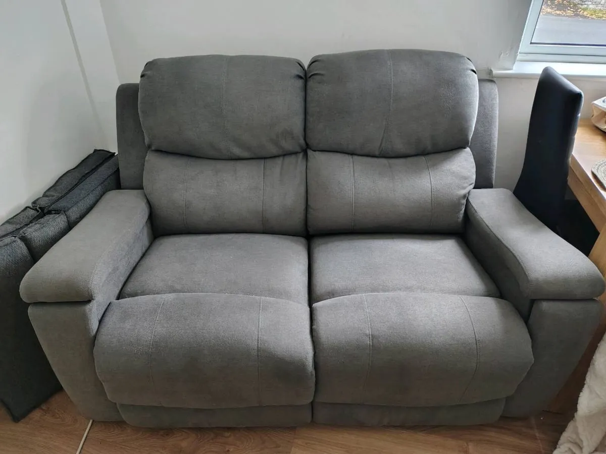 3 & 2 Seater Recliner Dofa - Image 2