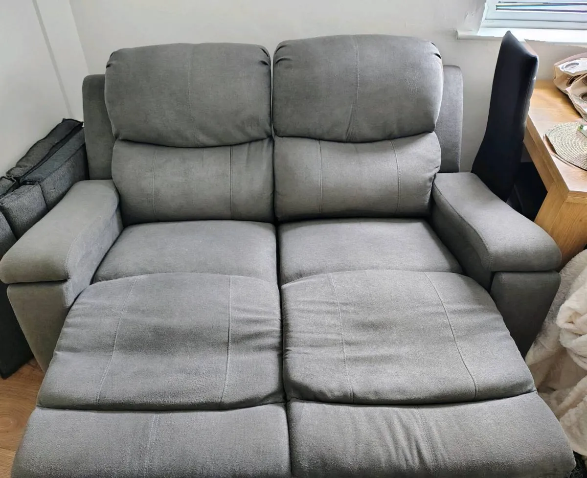 3 & 2 Seater Recliner Dofa - Image 3
