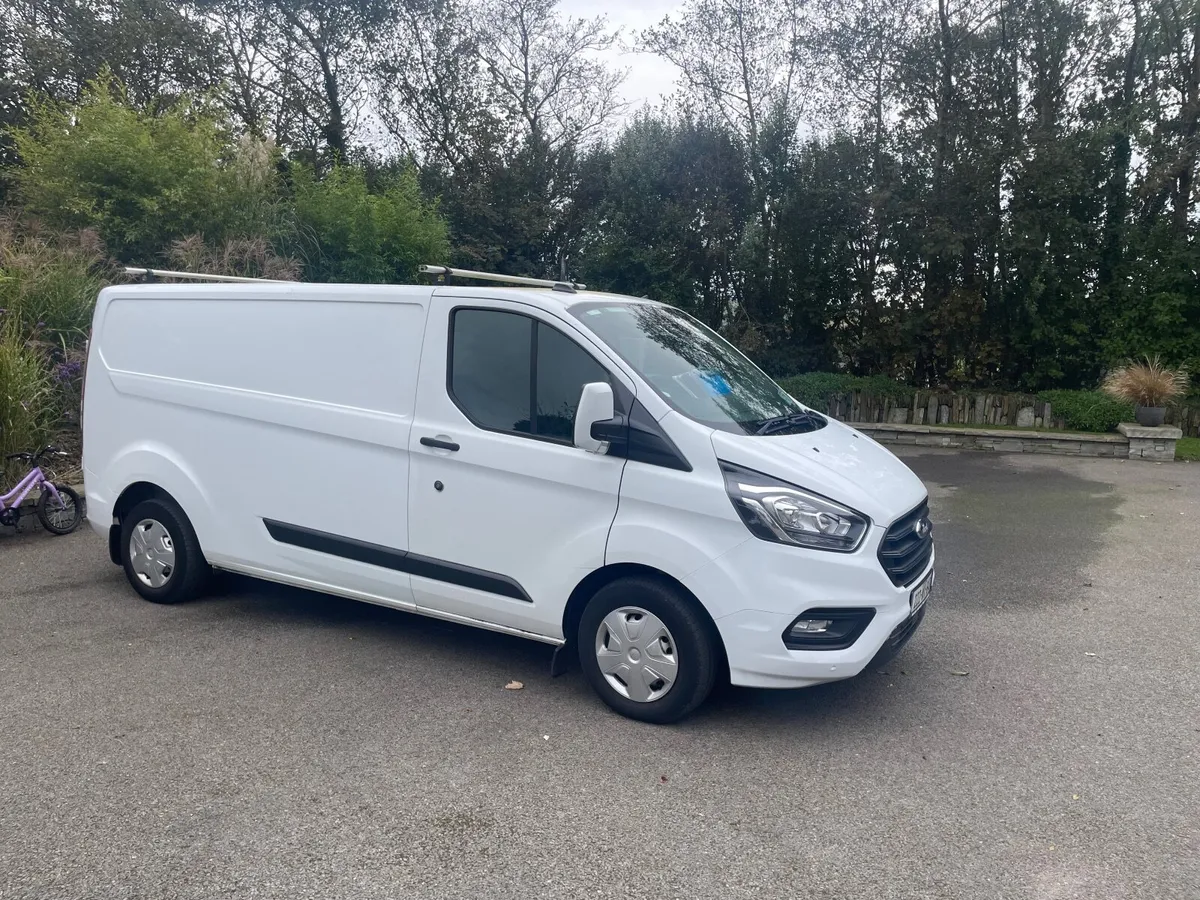 Ford Transit Custom 2022 - Image 1
