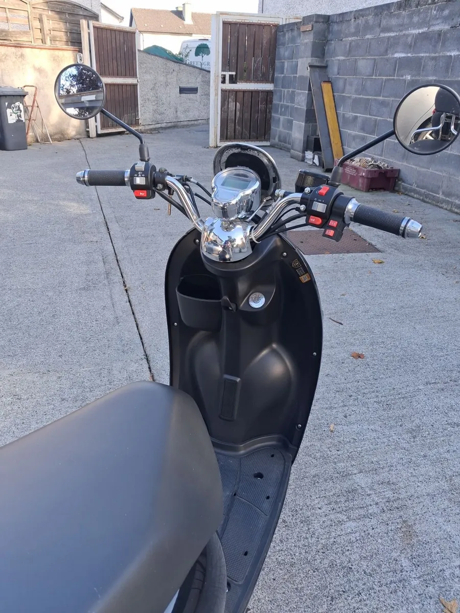 Mobility scooter - Image 2