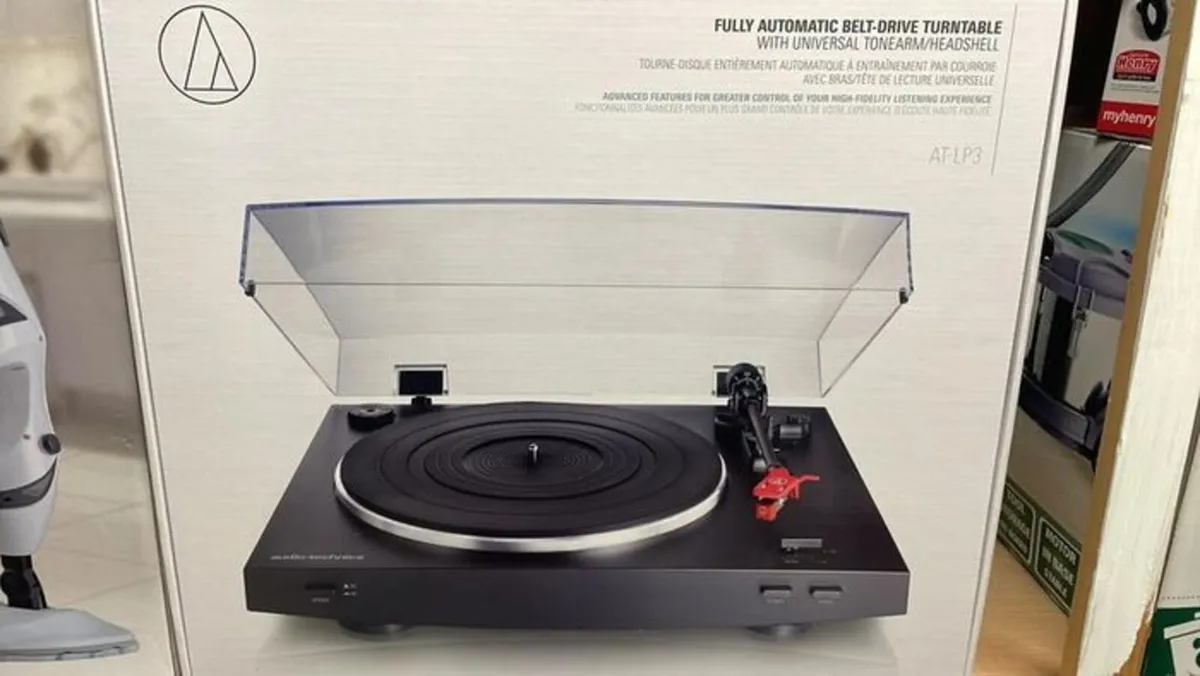 Audio Technica Turntable ATLP3 - Image 1