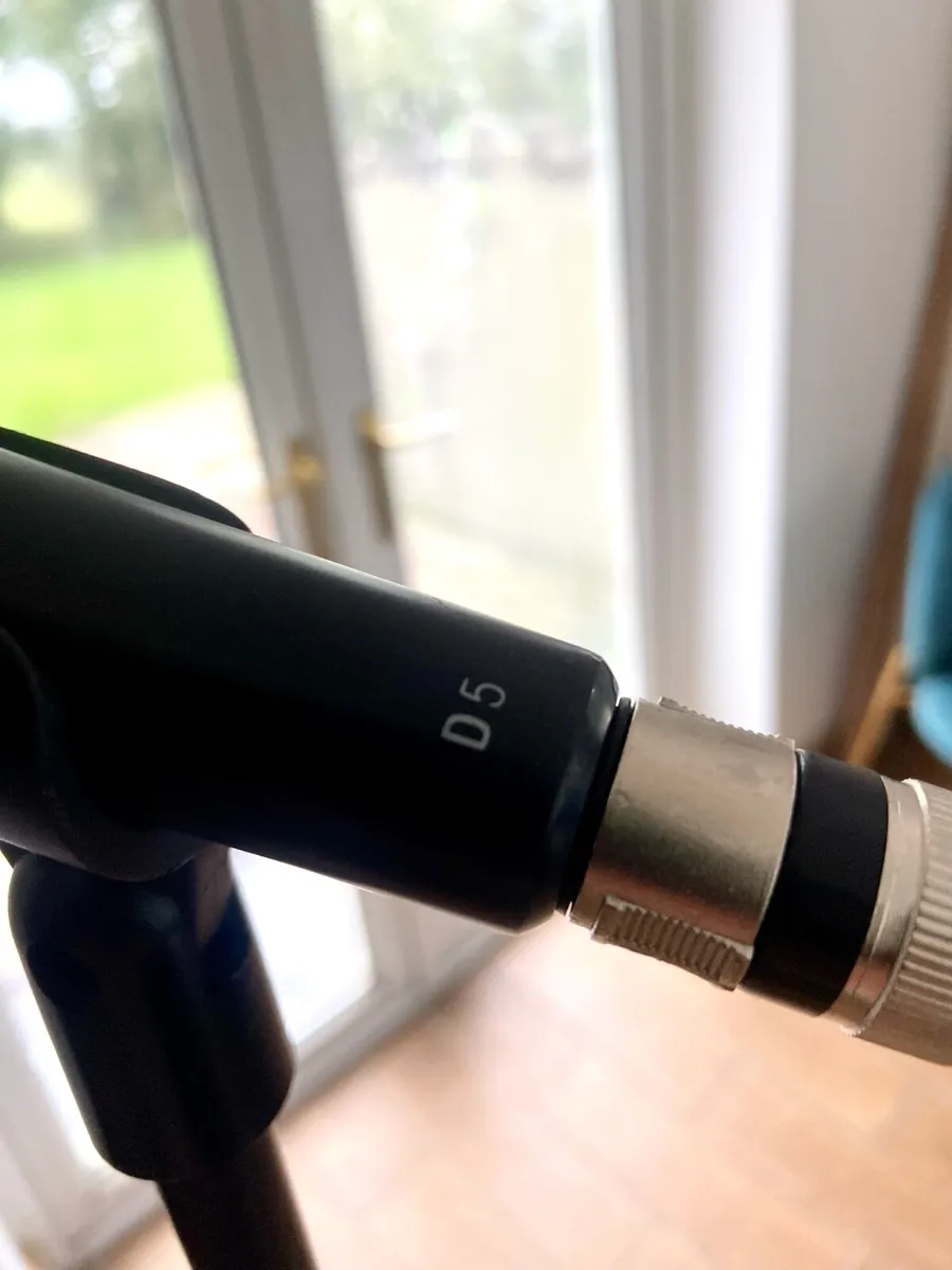 Stand Microphone + Lead - Image 4