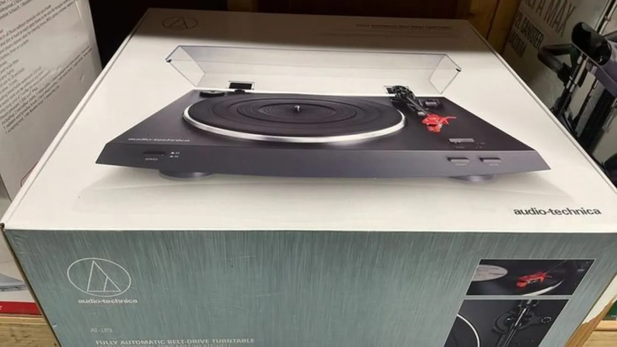 Audio Technica Turntable ATLP3 - Image 2