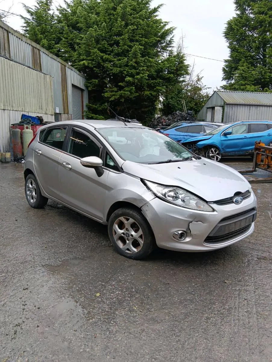 Breaking ford fiesta 2012 1.25 - Image 1