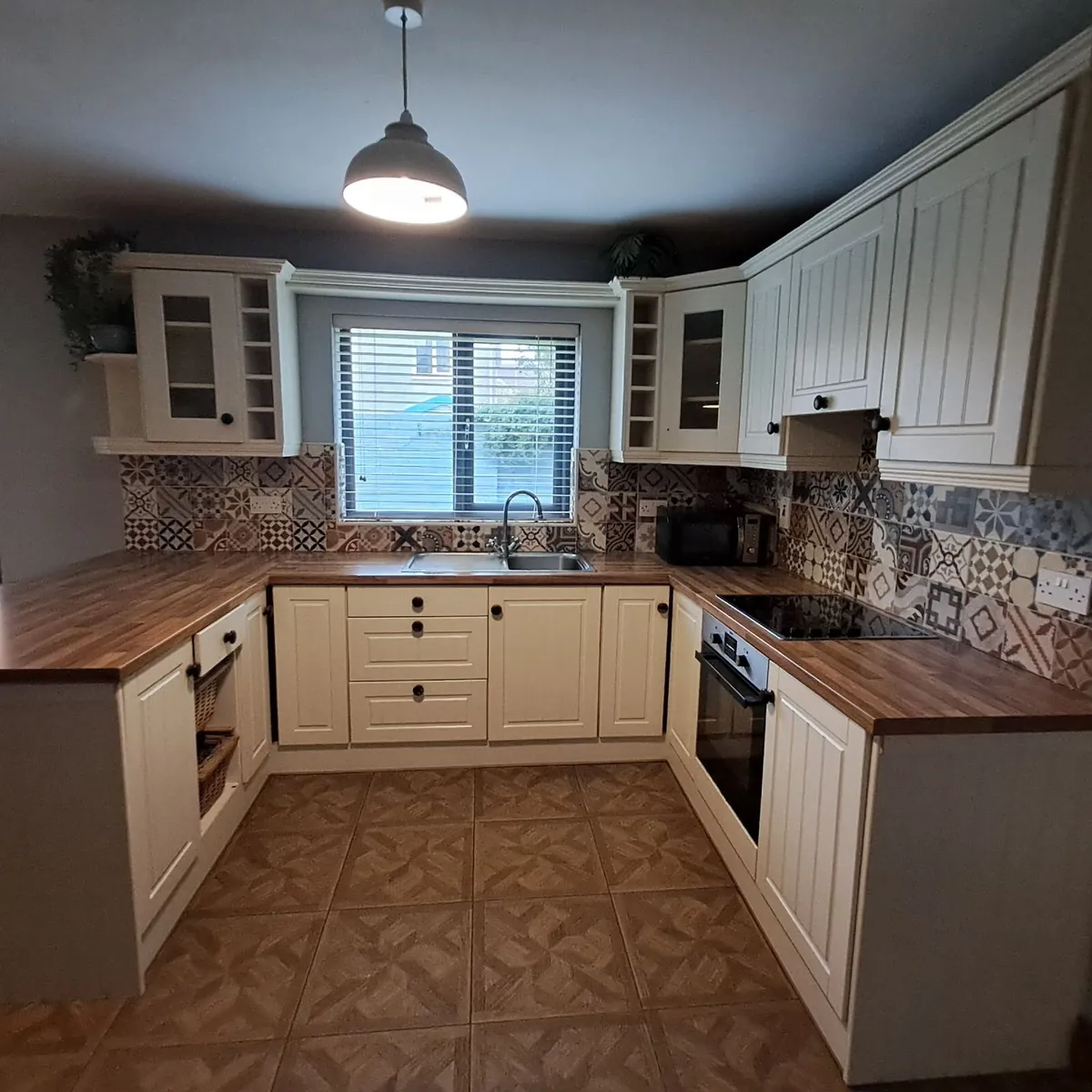 Kitchen - Image 4