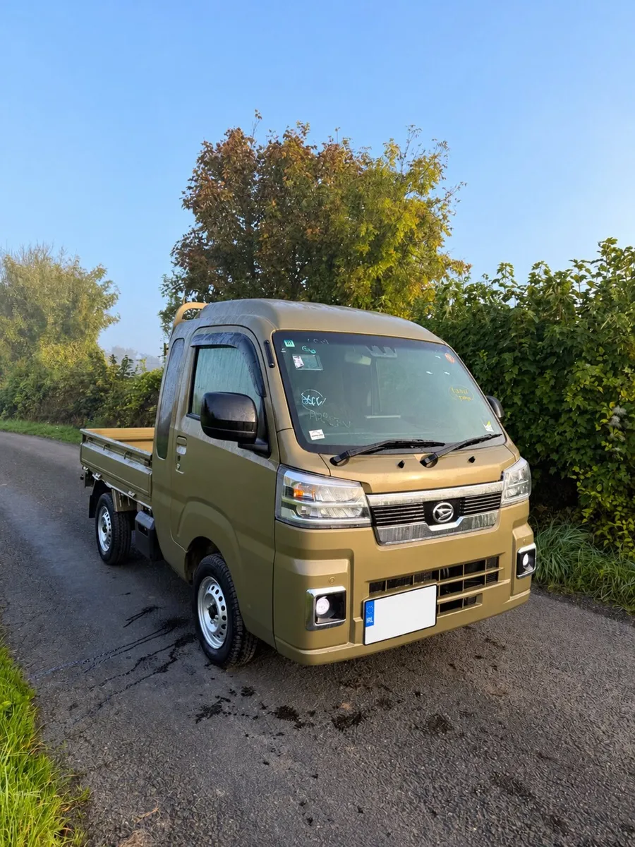 Daihatsu Hijet Jumbo Cab 4WD - Image 1