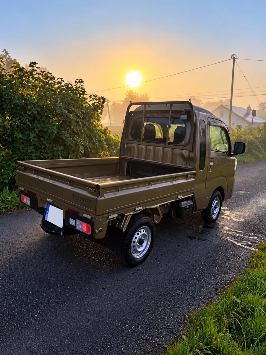 Daihatsu Hijet Jumbo Cab 4WD - Image 4