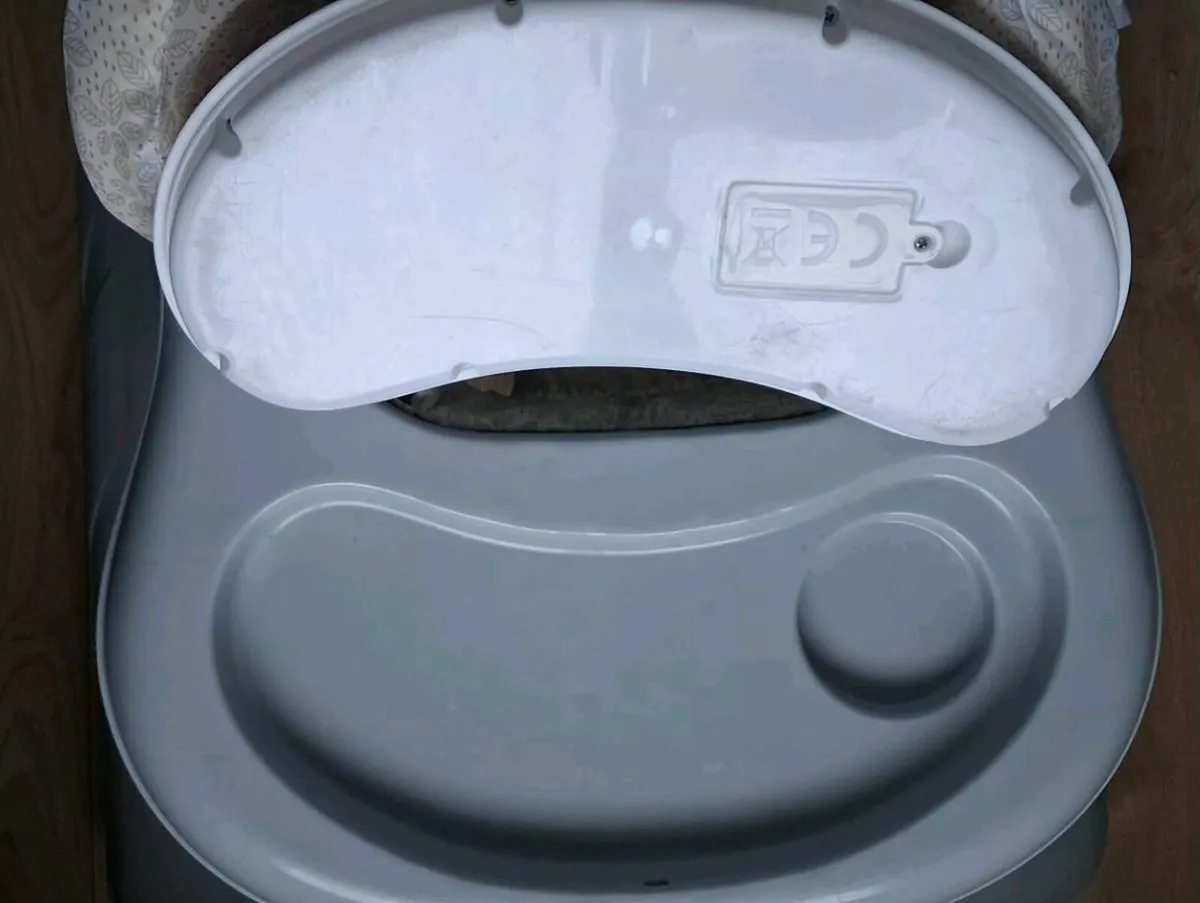 Babylo 2-in1 baby sit in walker - Image 3