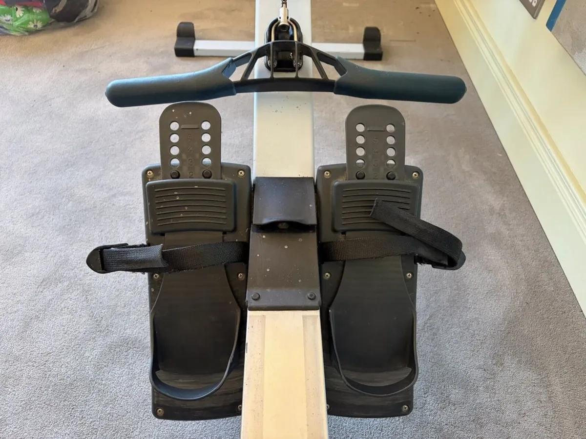 Concept 2 Model D Rowing Machine with PM3 monitor - Image 4