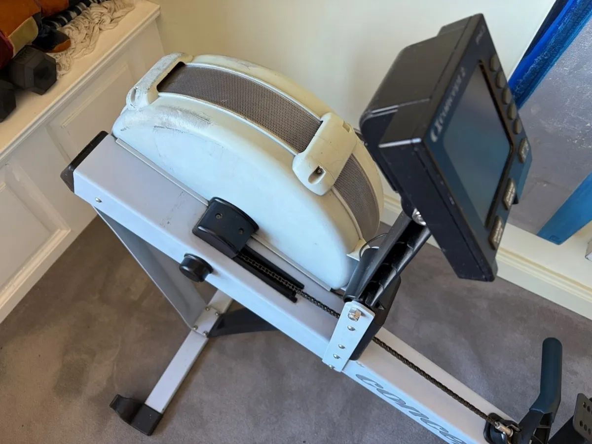 Concept 2 Model D Rowing Machine with PM3 monitor - Image 3