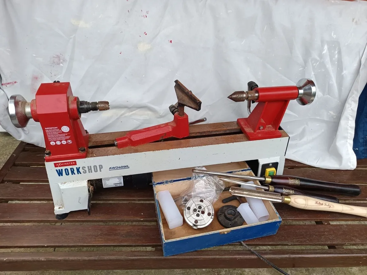 Wood turning lathe - Image 1