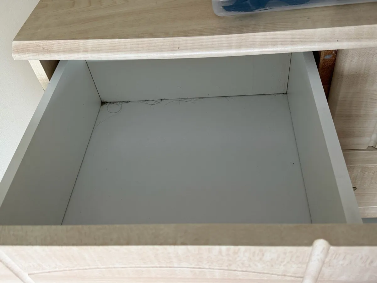 Chest of drawers - Image 3