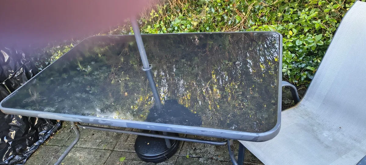FREE FOR COLLECTION - GARDEN TABLE