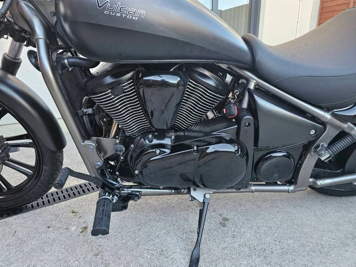 2017 Vulcan 900 Custom VN900C - Image 4