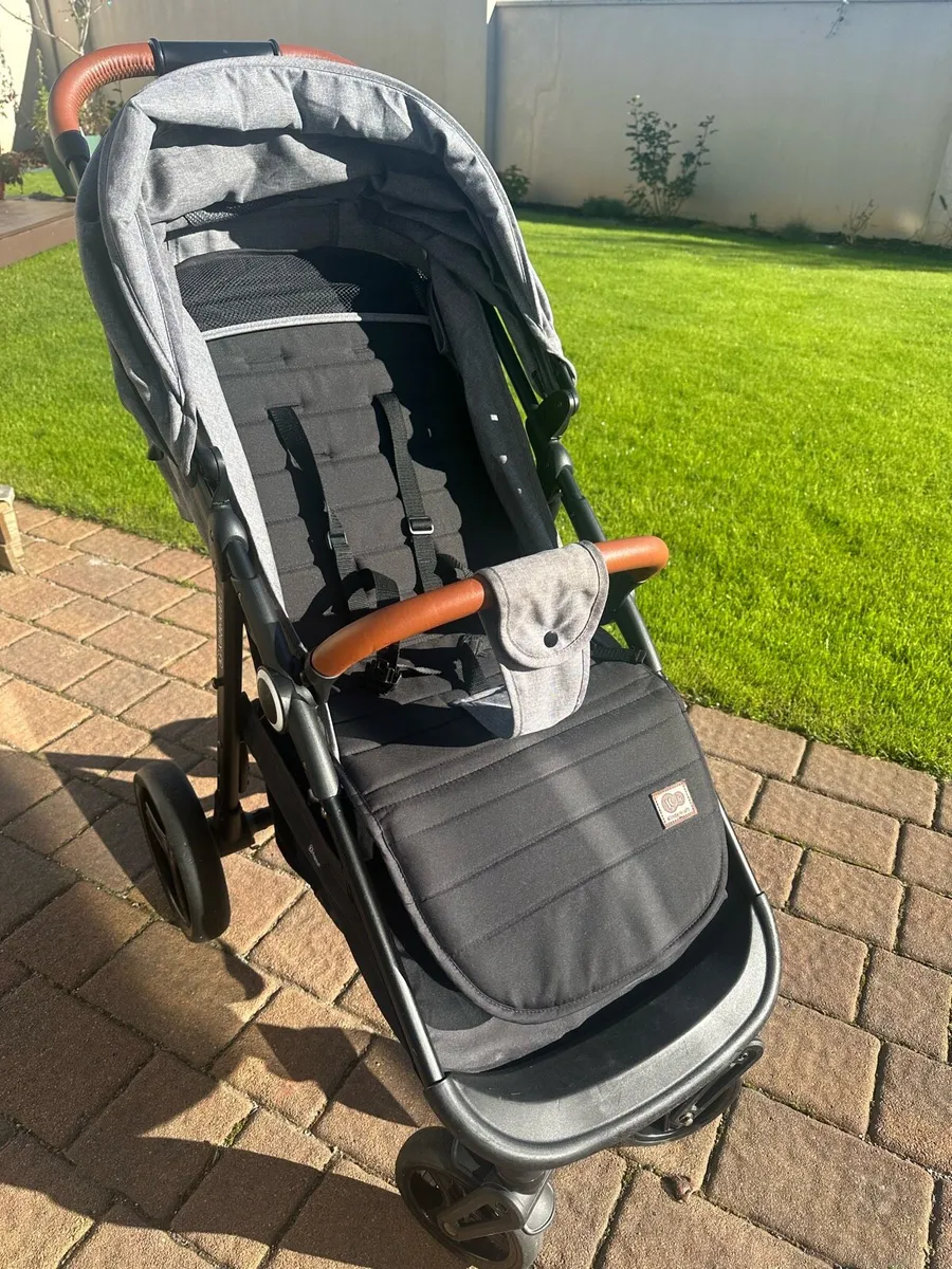 Kinderkraft GRANDE PLUS Pushchair - Image 1