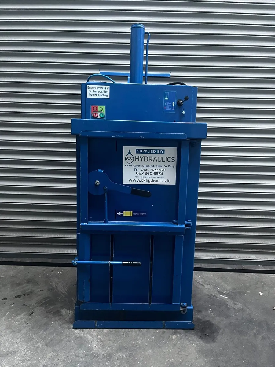 Farm plastic baler compactor recycling - Image 1