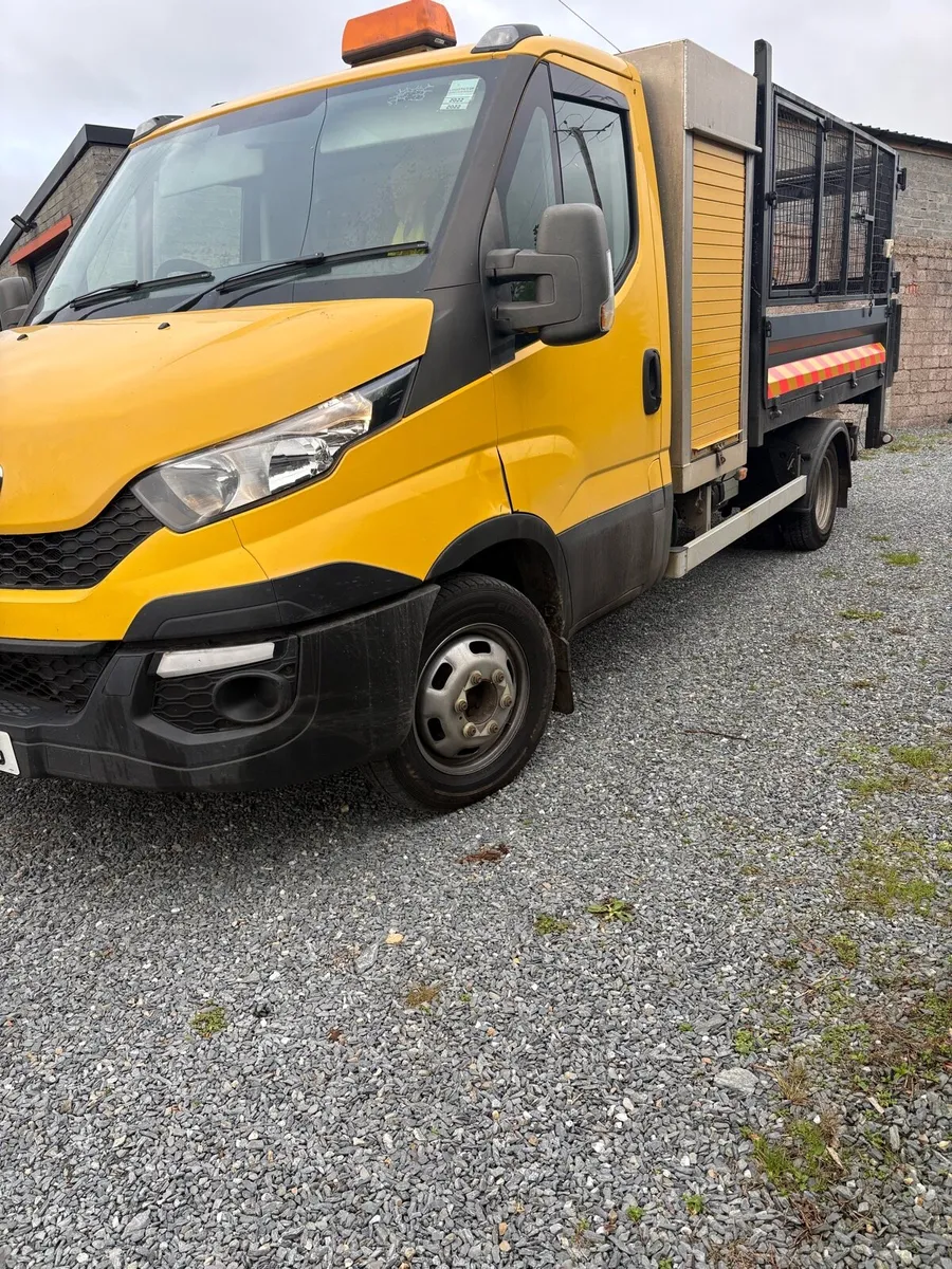 Iveco tipper - Image 3