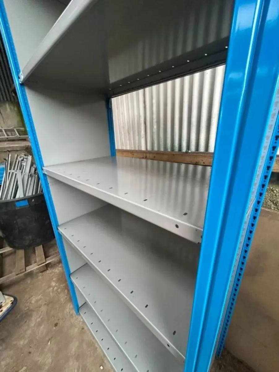 Steel shelving with 6 steel levels - Image 2