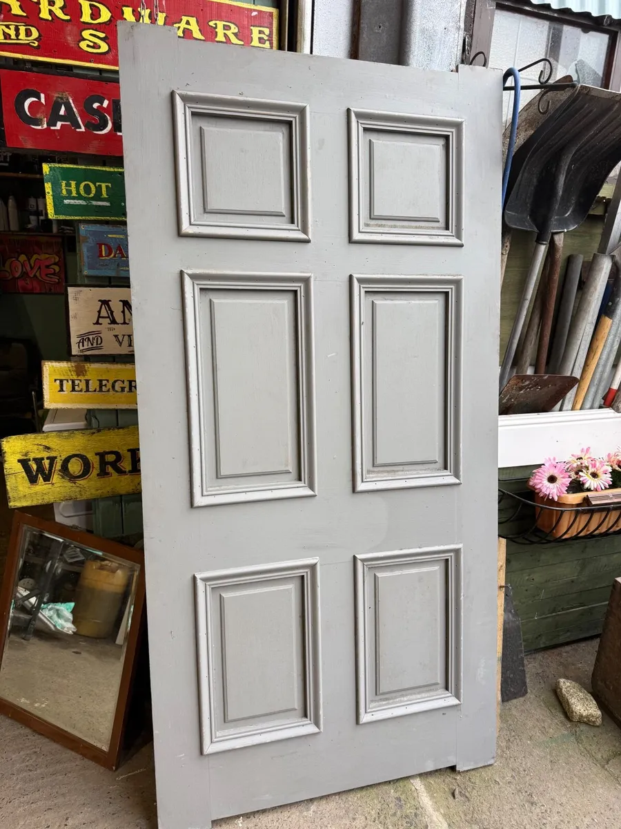 Mahogany front door. - Image 1
