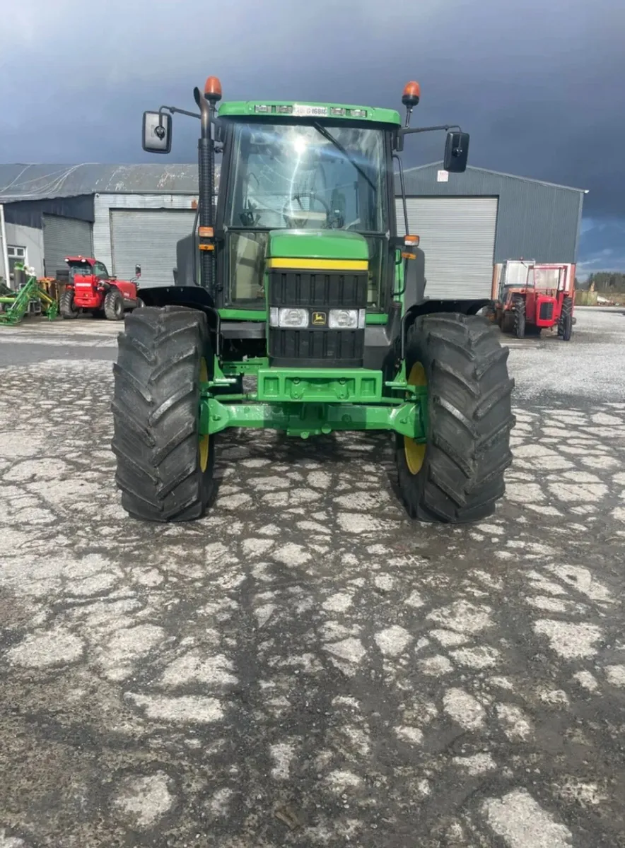 John Deere 6910 2001 - Image 3