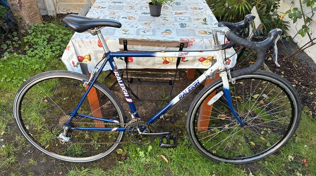 Racing bike - Image 1