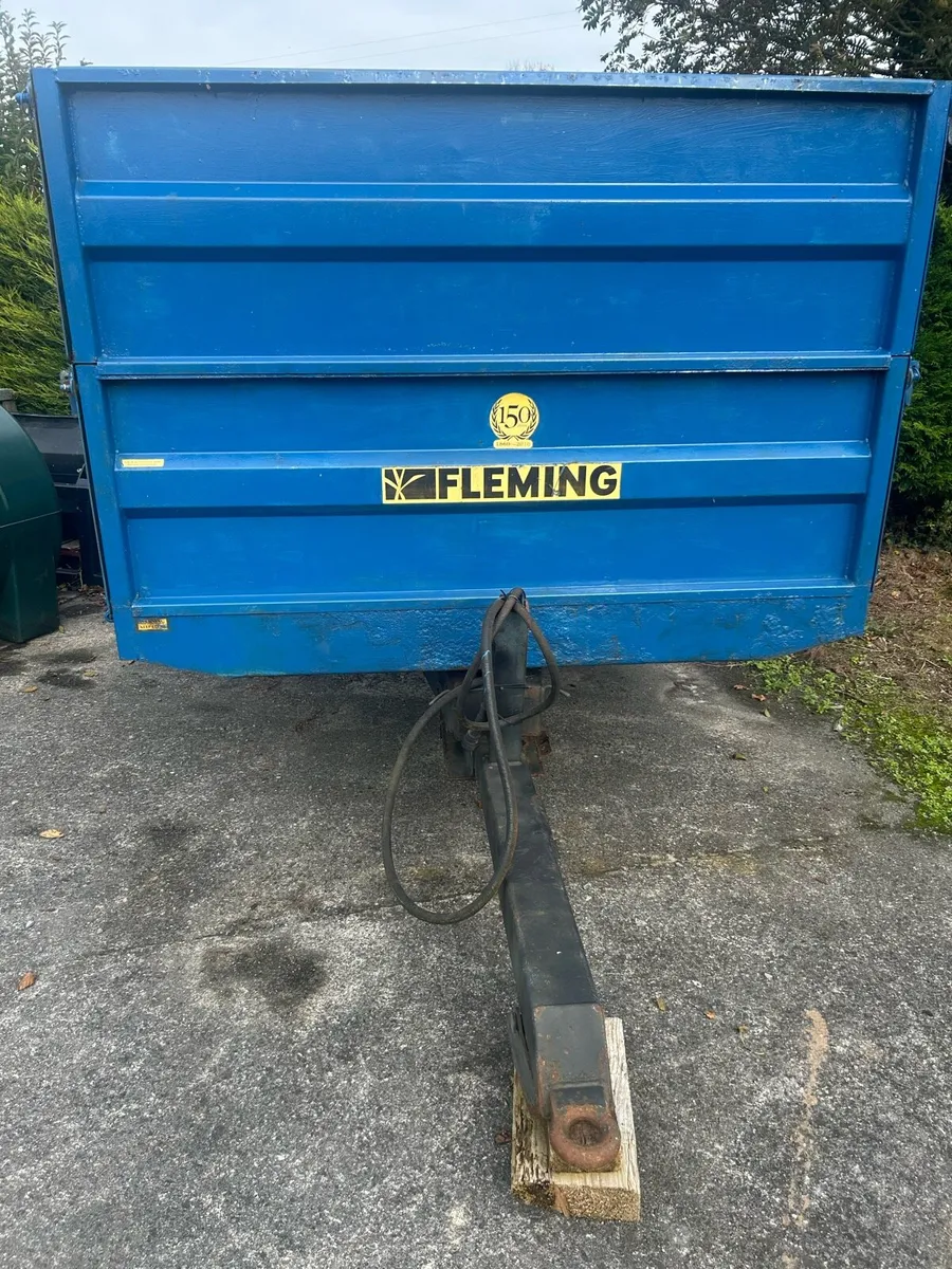 Trailer - Image 1